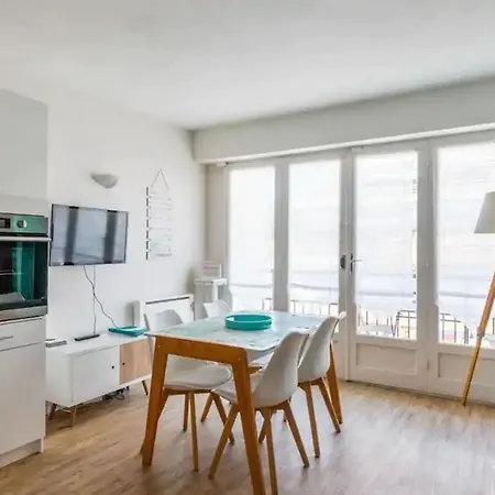 Apartment T1bis Centre D'arcachon Avec Balcon Arcachon